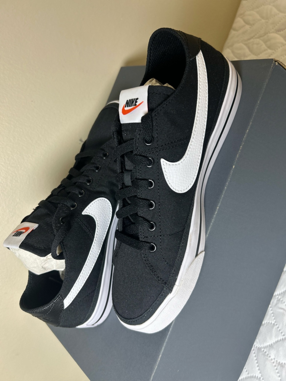 Nike Court Legacy Canvas Black White CZ0294-001 Women's 9.5 / Men's 8 - Like New - Picture 4 of 11